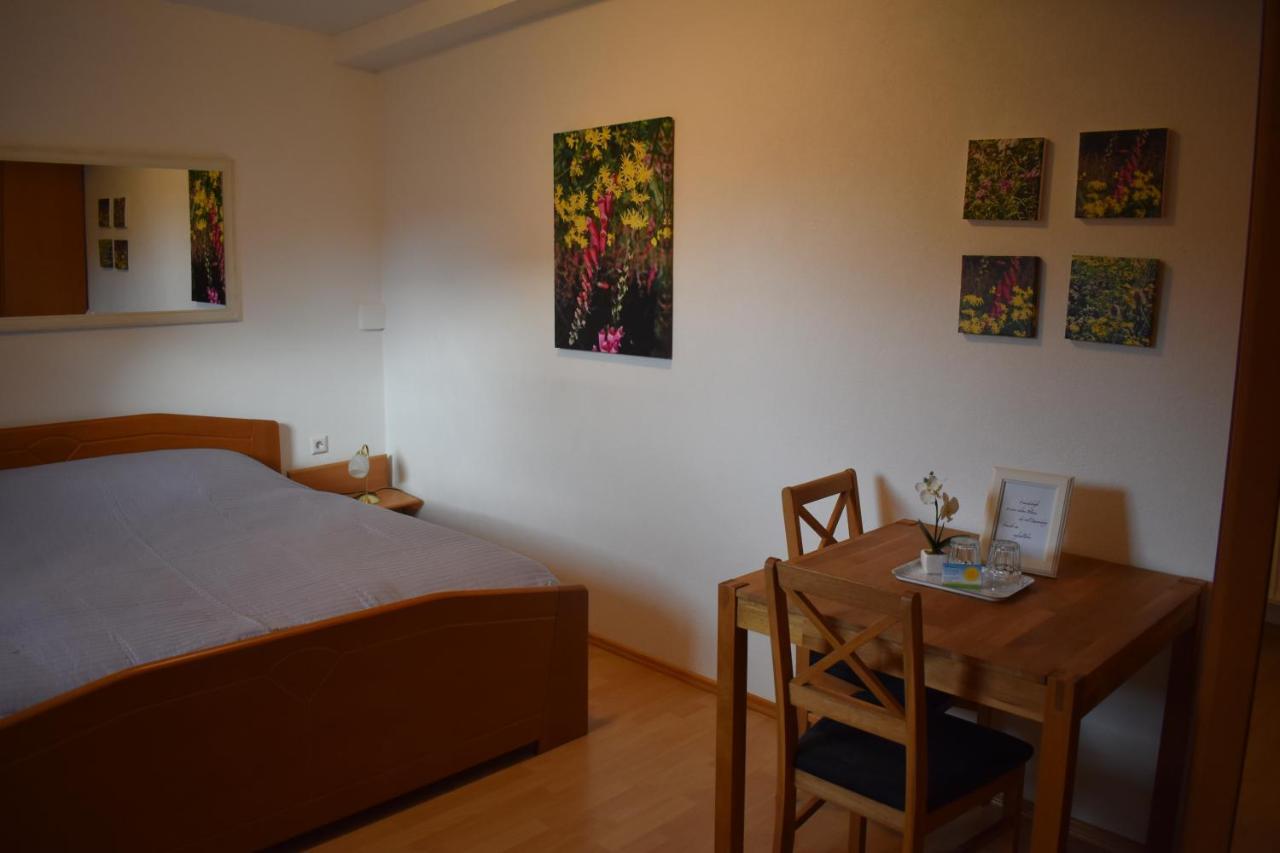 Landgasthof Zur Sonne 恩克里克 外观 照片