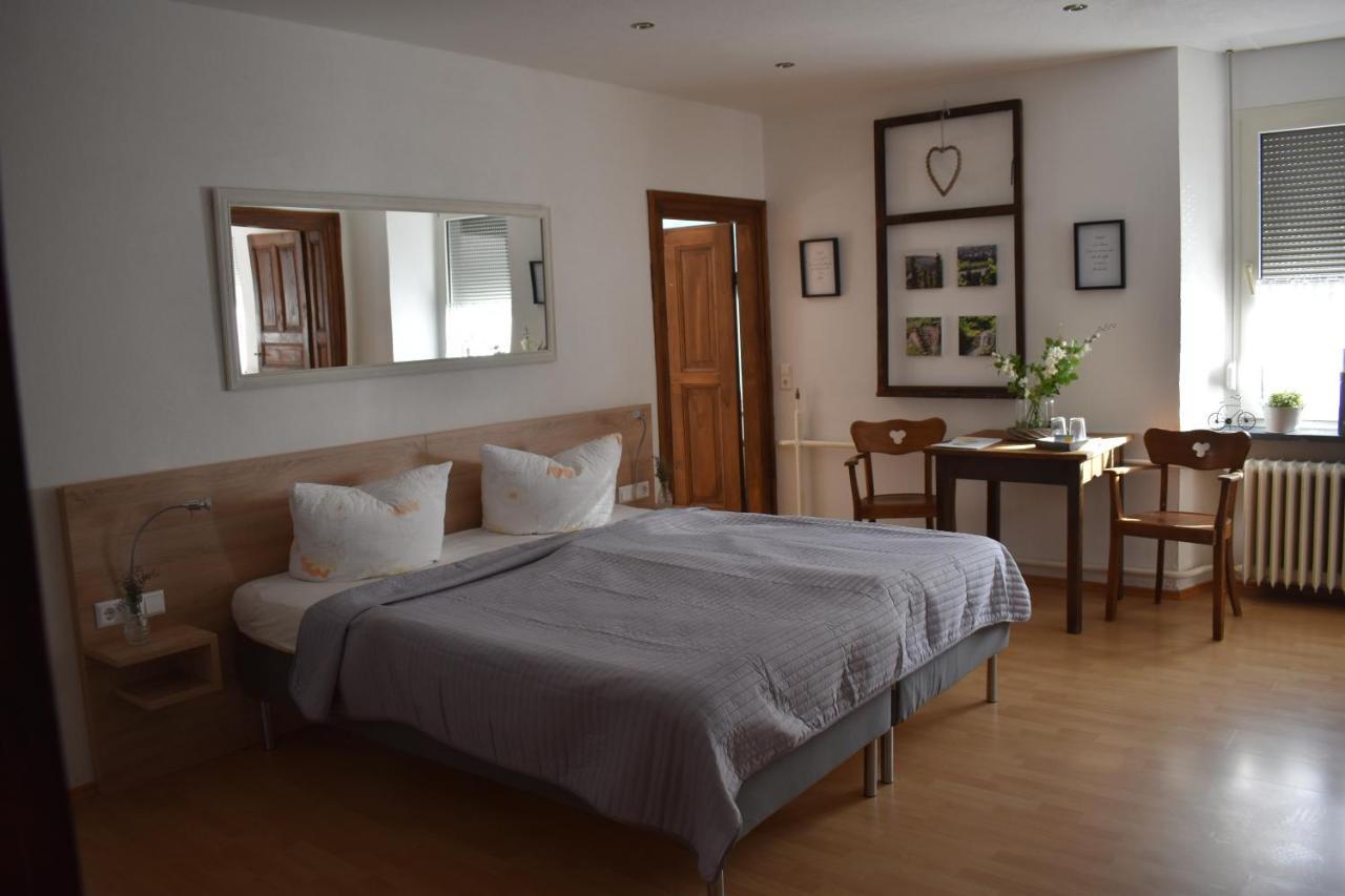 Landgasthof Zur Sonne 恩克里克 外观 照片